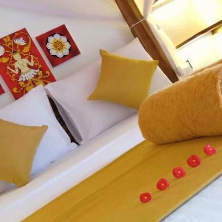 Art House Otel Dikwella Dış mekan fotoğraf