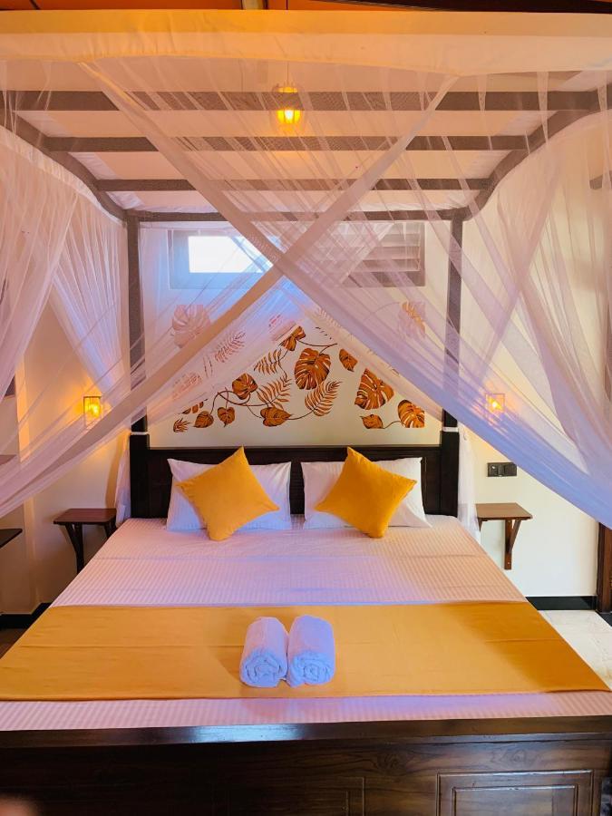 Art House Otel Dikwella Dış mekan fotoğraf