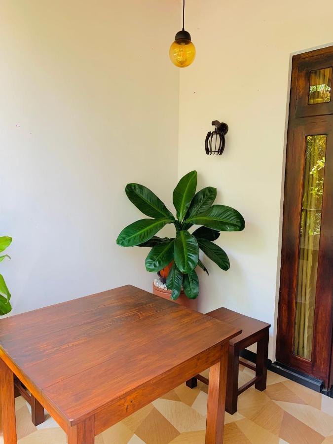 Art House Otel Dikwella Dış mekan fotoğraf