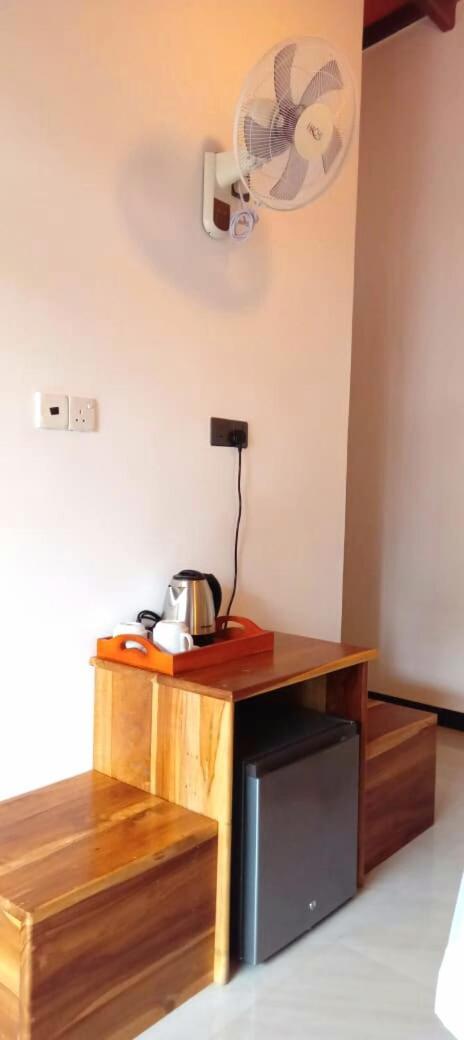 Art House Otel Dikwella Dış mekan fotoğraf